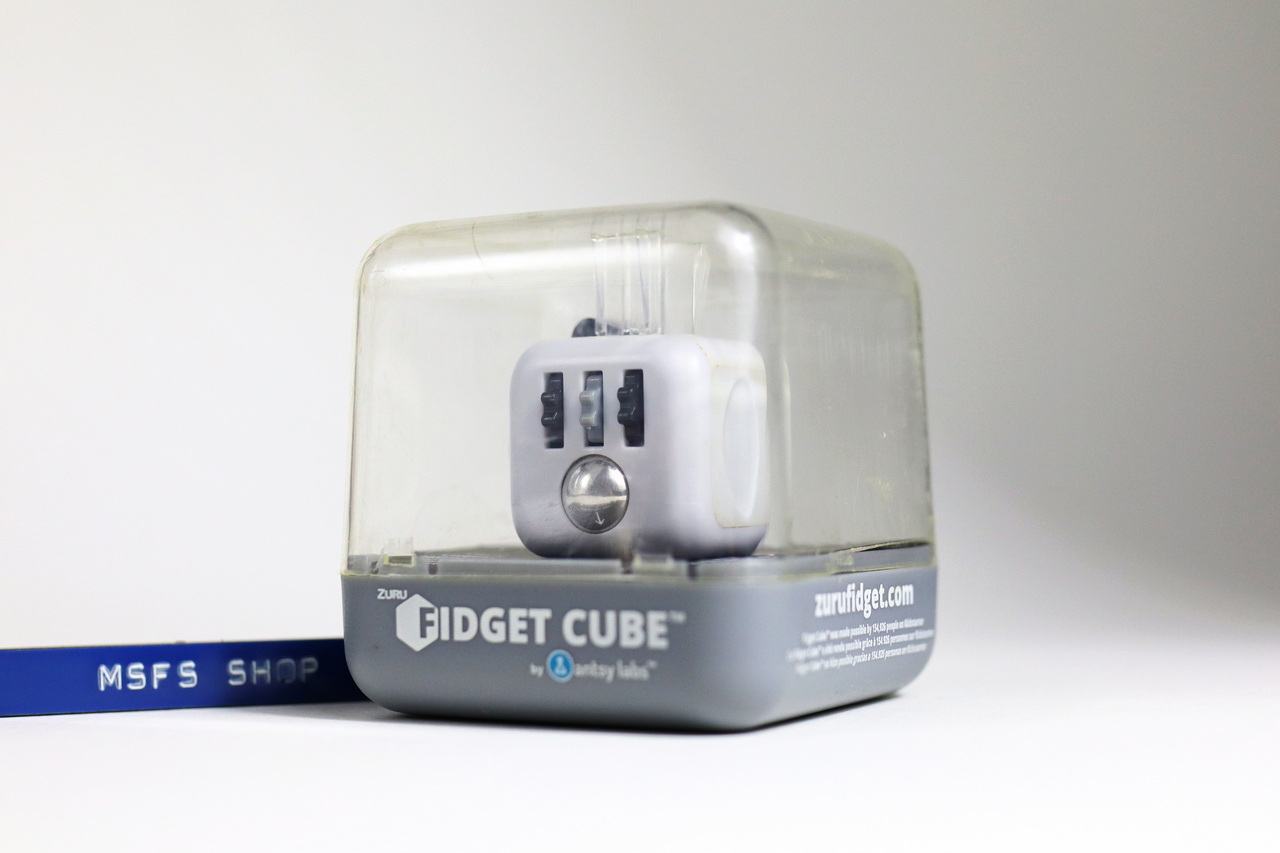 Fidget Cube ปี 2017 พร้อมกล่อง