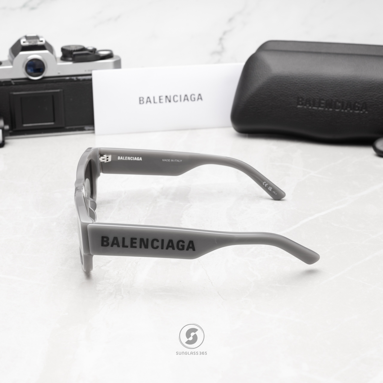 แว่นกันแดด Balenciaga BB0261SA 004