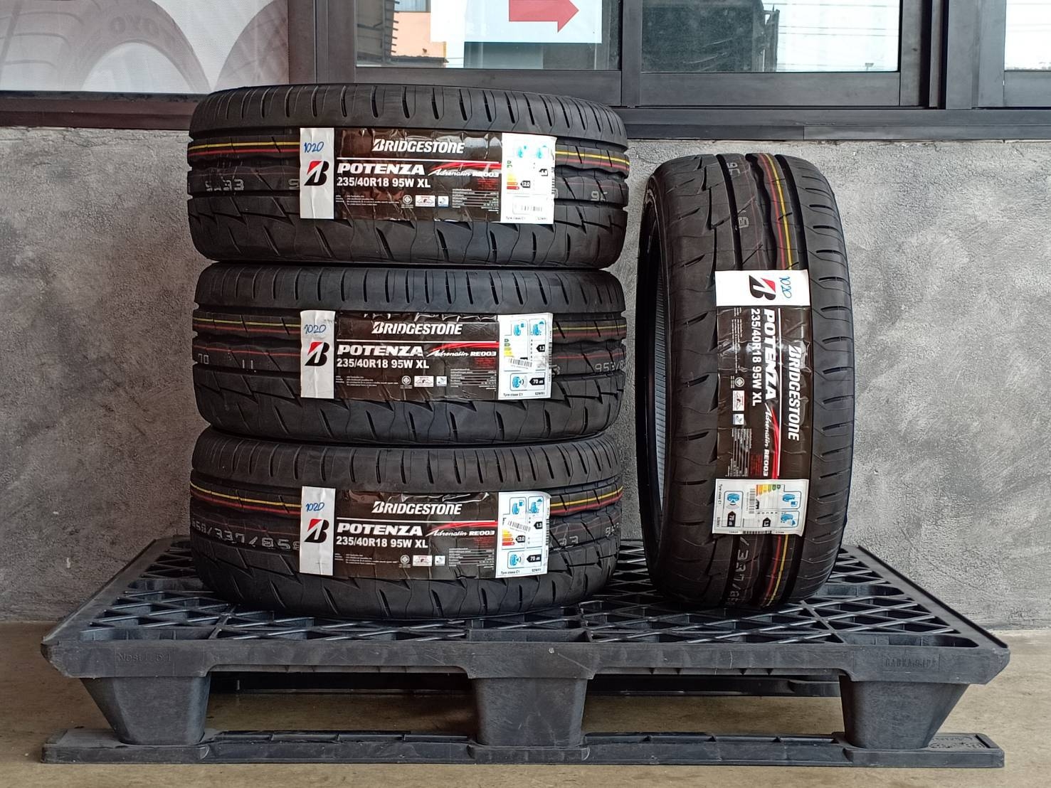 BRIDGESTONE 235/40R18 POTENZA RE003 95W XL MADE IN THAILAND