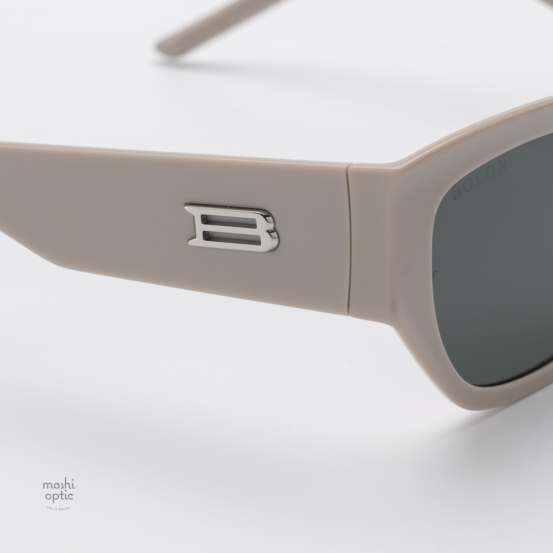 แว่นกันแดด BOLON รุ่น BX5008 Shadow C80 Solid Grey