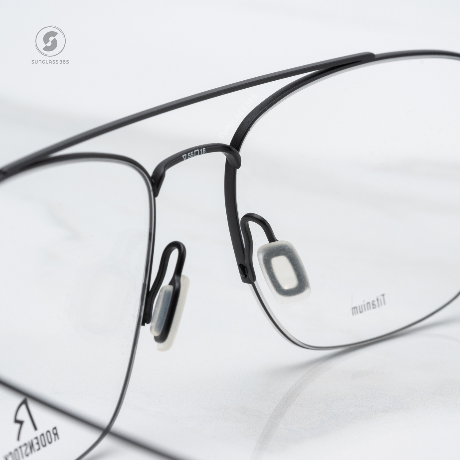 แว่นสายตา RODENSTOCK R7117 B