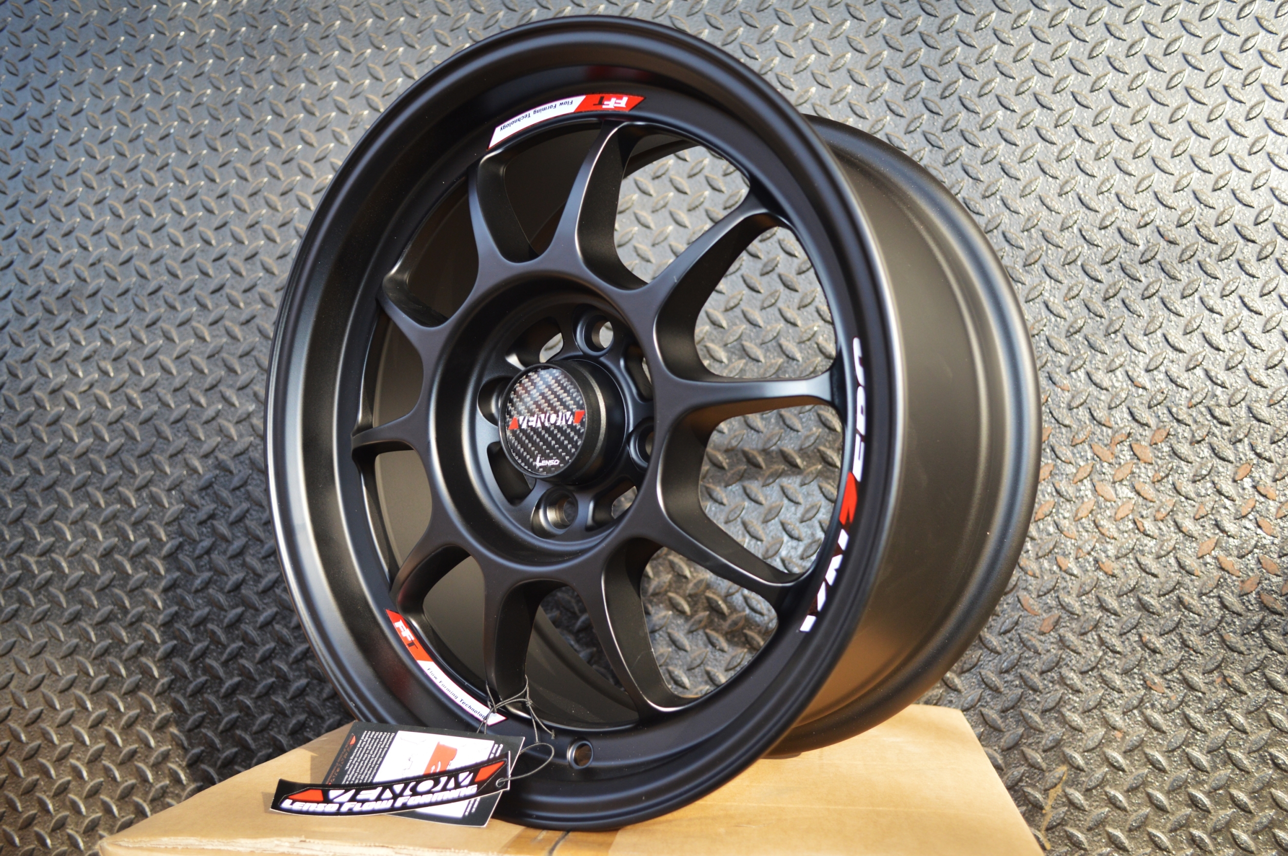 ล้อแท้ LENSO VENOM ZERO ขอบ15 พร้อมยางหมื่นกว่าบาท