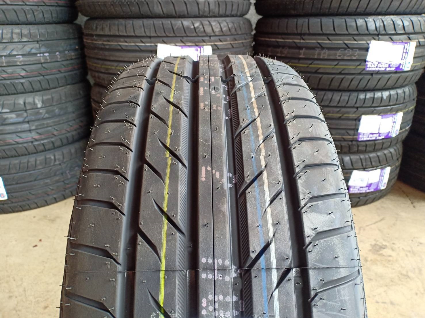 ACHILLES ATR Z 235/45-18 ปี19 มาใหม่ ราคาถูกกว่าเดิม