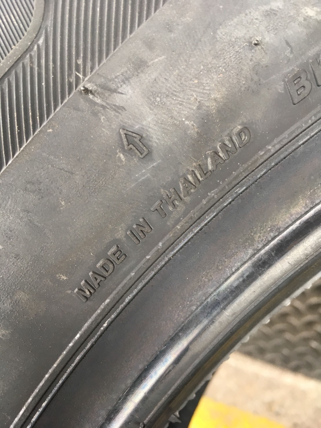 BRIDGESTONE HT684 II 265-60-18 เส้น 5500 ปกติ 8500 ยางใหม่น่ะครับ