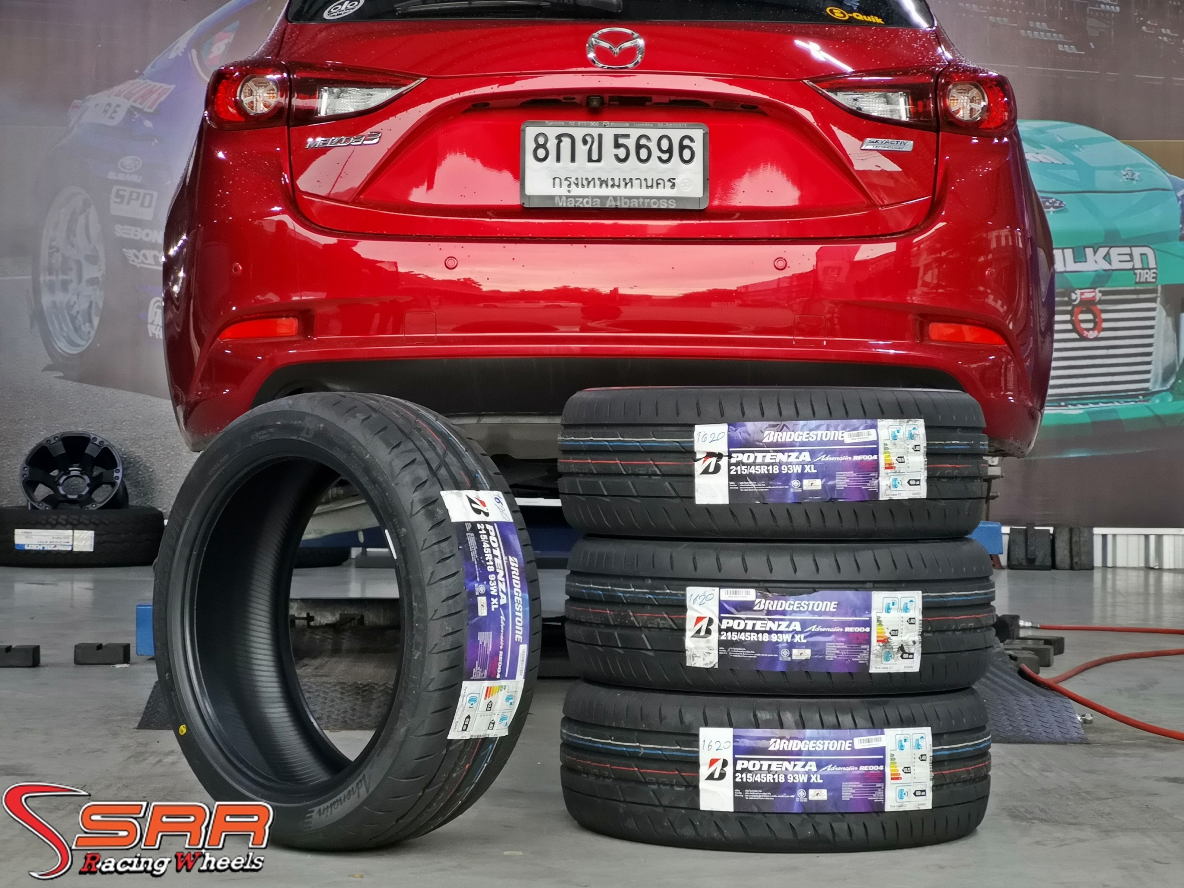 Bridgestone RE004 215/45R18 ปี20