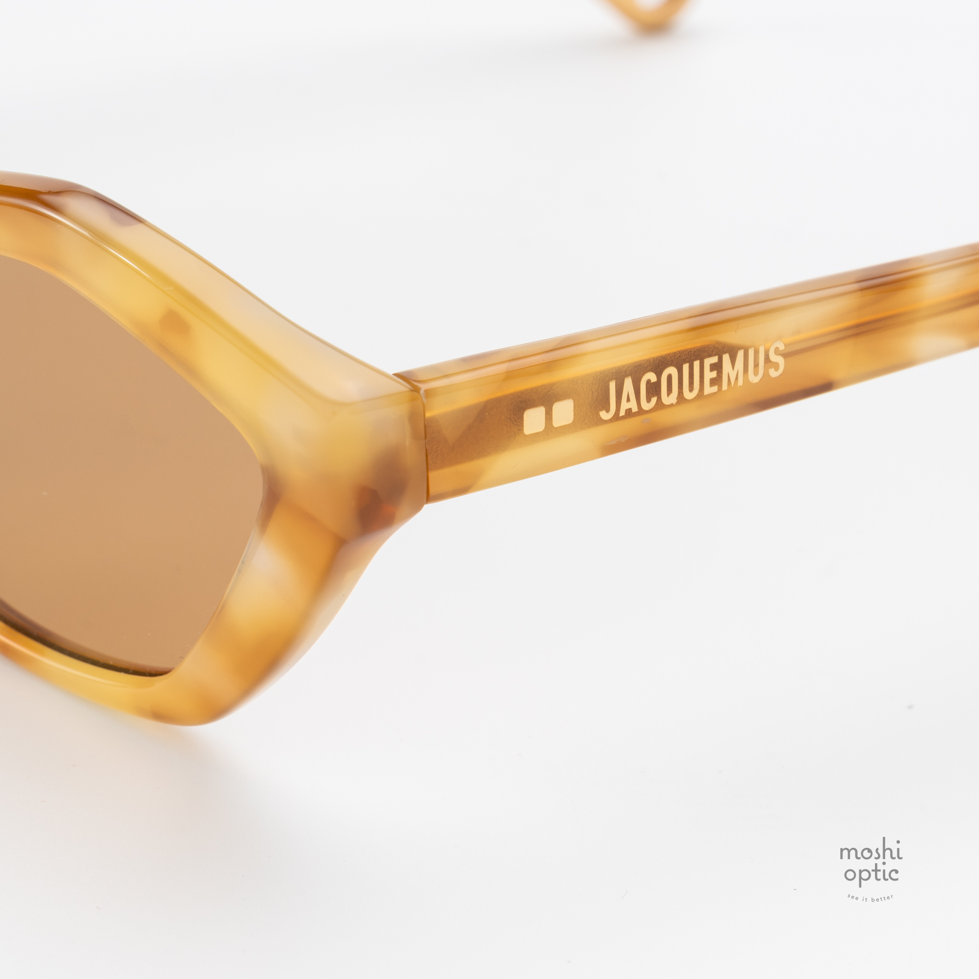 แว่นกันแดด JACQUEMUS BAMBINO JAC42 C8