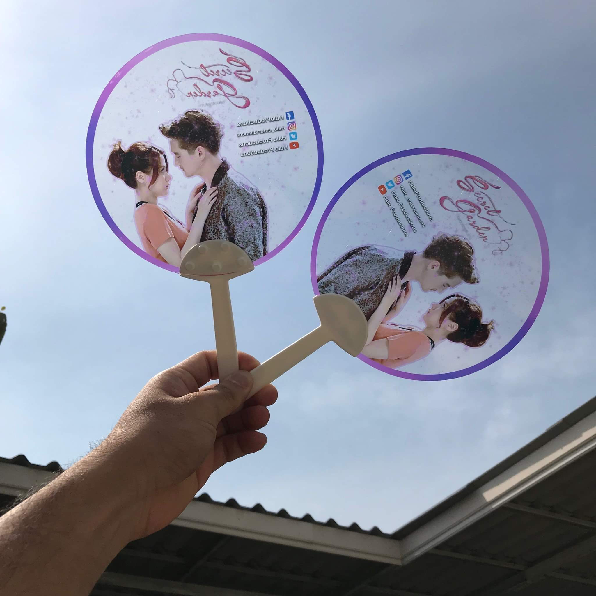 พัดใส Fan รับผลิตพัดใส สกรีนลายไม่จํากัดสี พัดโบก พัดแฟนคลับ