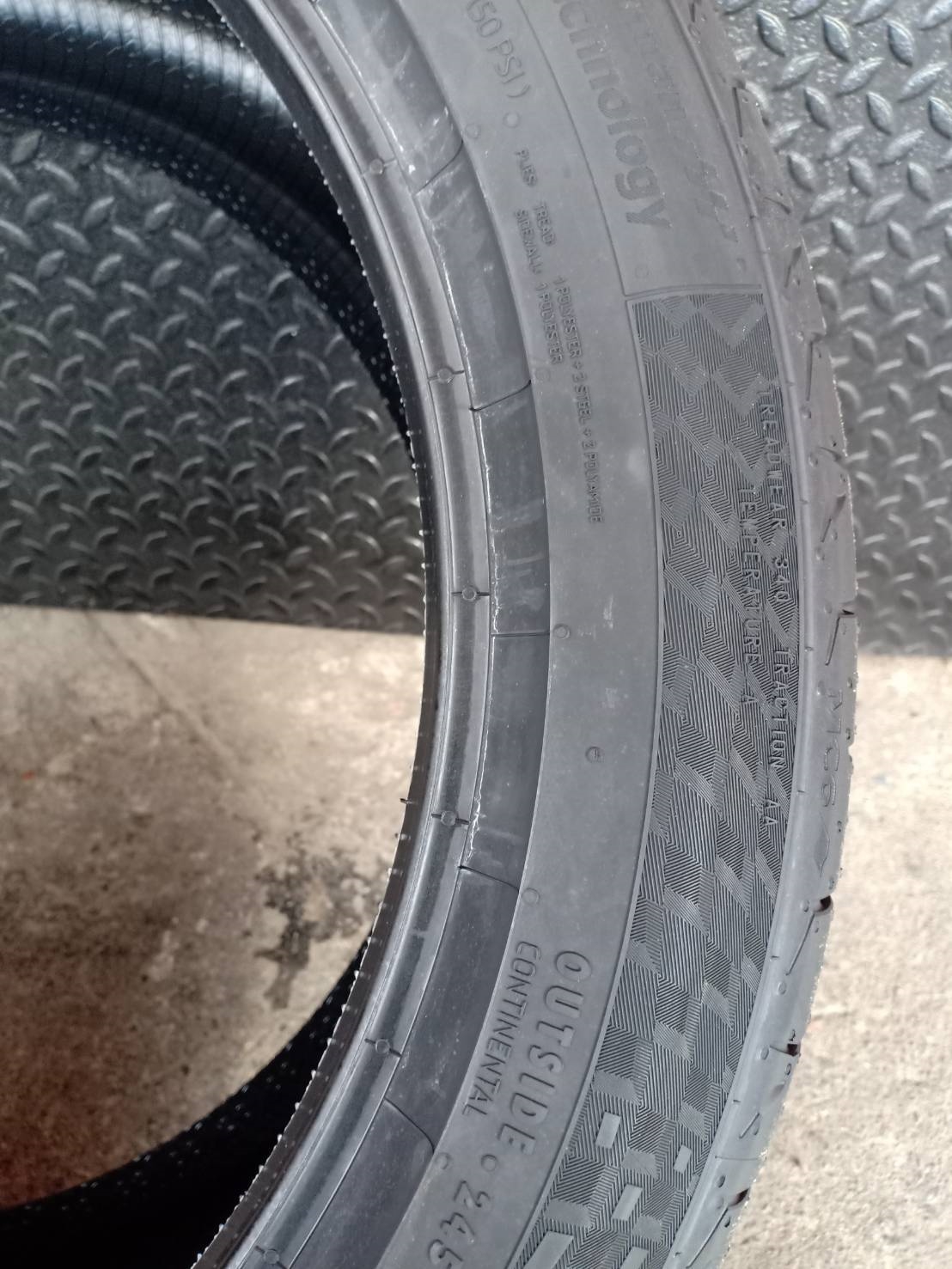 CONTINENTAL MC6 245/45-19 ราคาส่ง