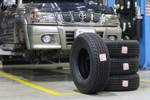 ยางใหม่ BRIDGESTONE HT840 255/70-15 ปี19 ราคาพิเศษ