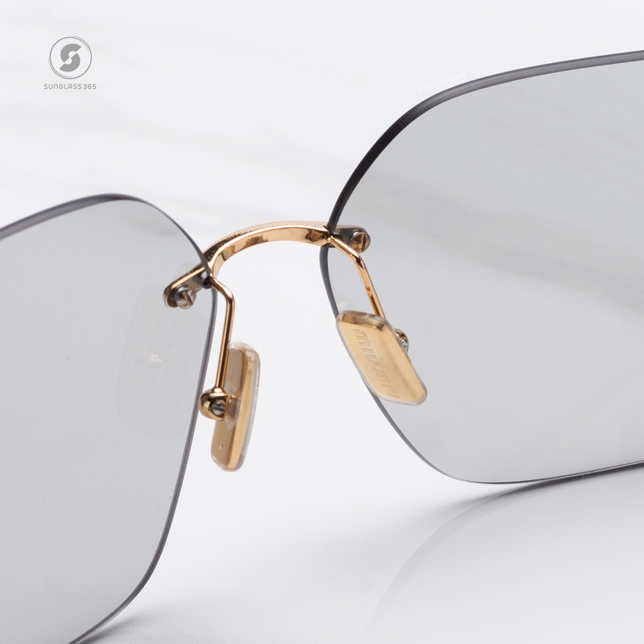 แว่นกันแดด Miu Miu MU54YS 5AK30B