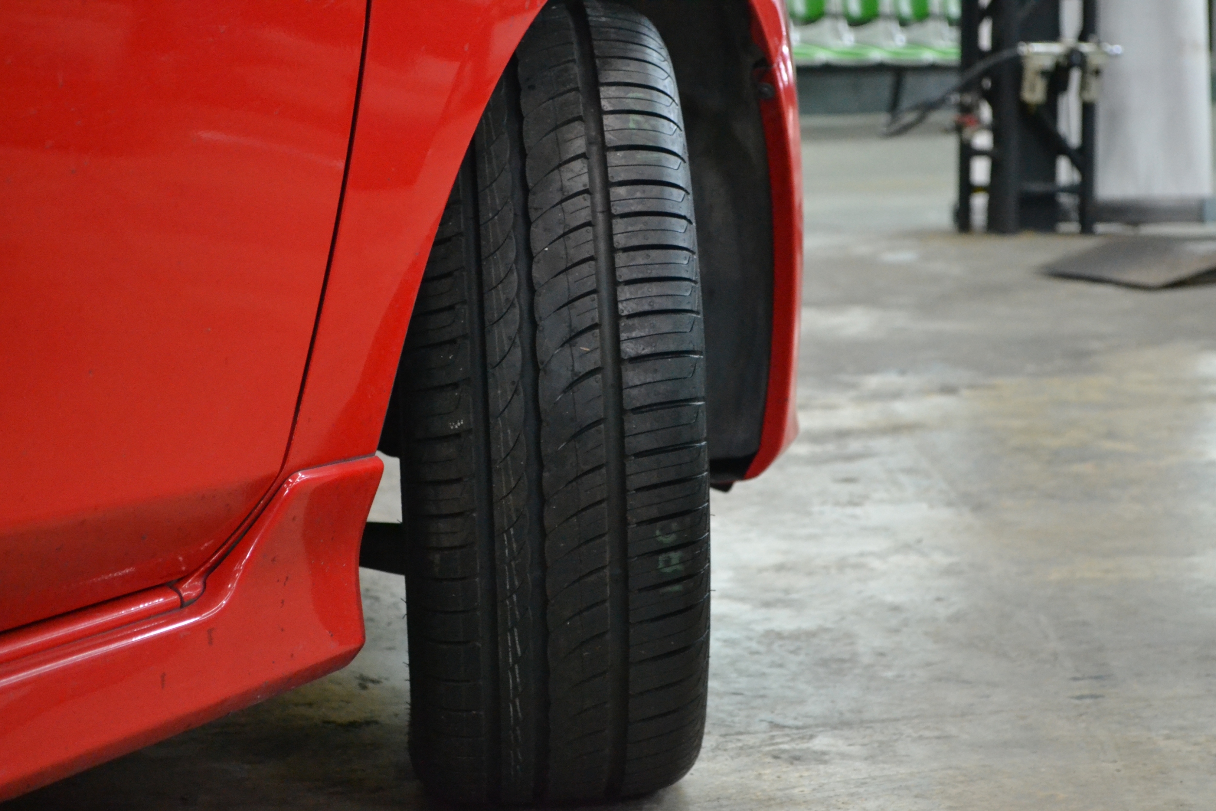 PIRELLI Cinturato P1 205/45-16 ราคาถูก ใส่ มาสด้า2