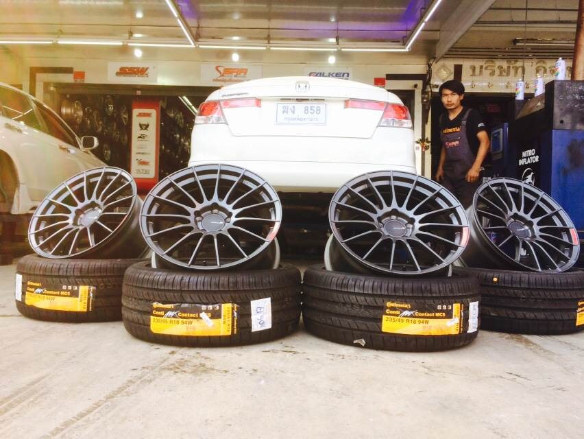 ล้อแท้ ENKEI RS05RR ขอบ18