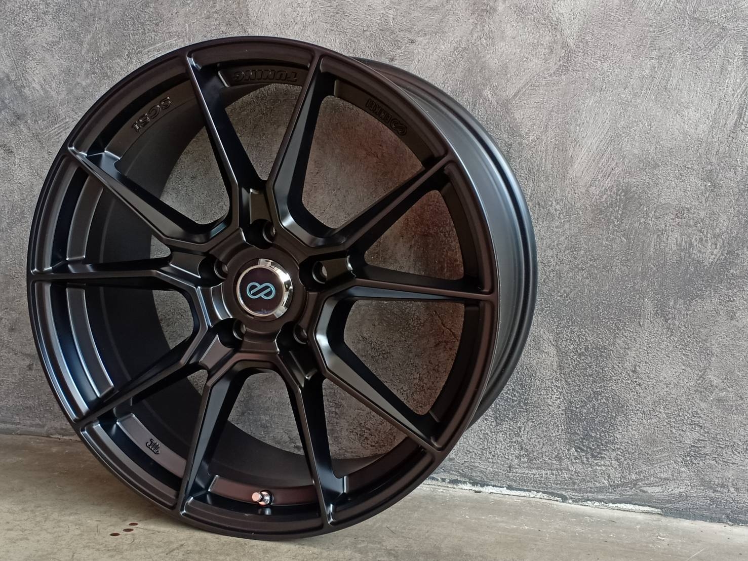 ล้อแม็ก ENKEI SC51 18X8.5 5X114.3 ET+ 40