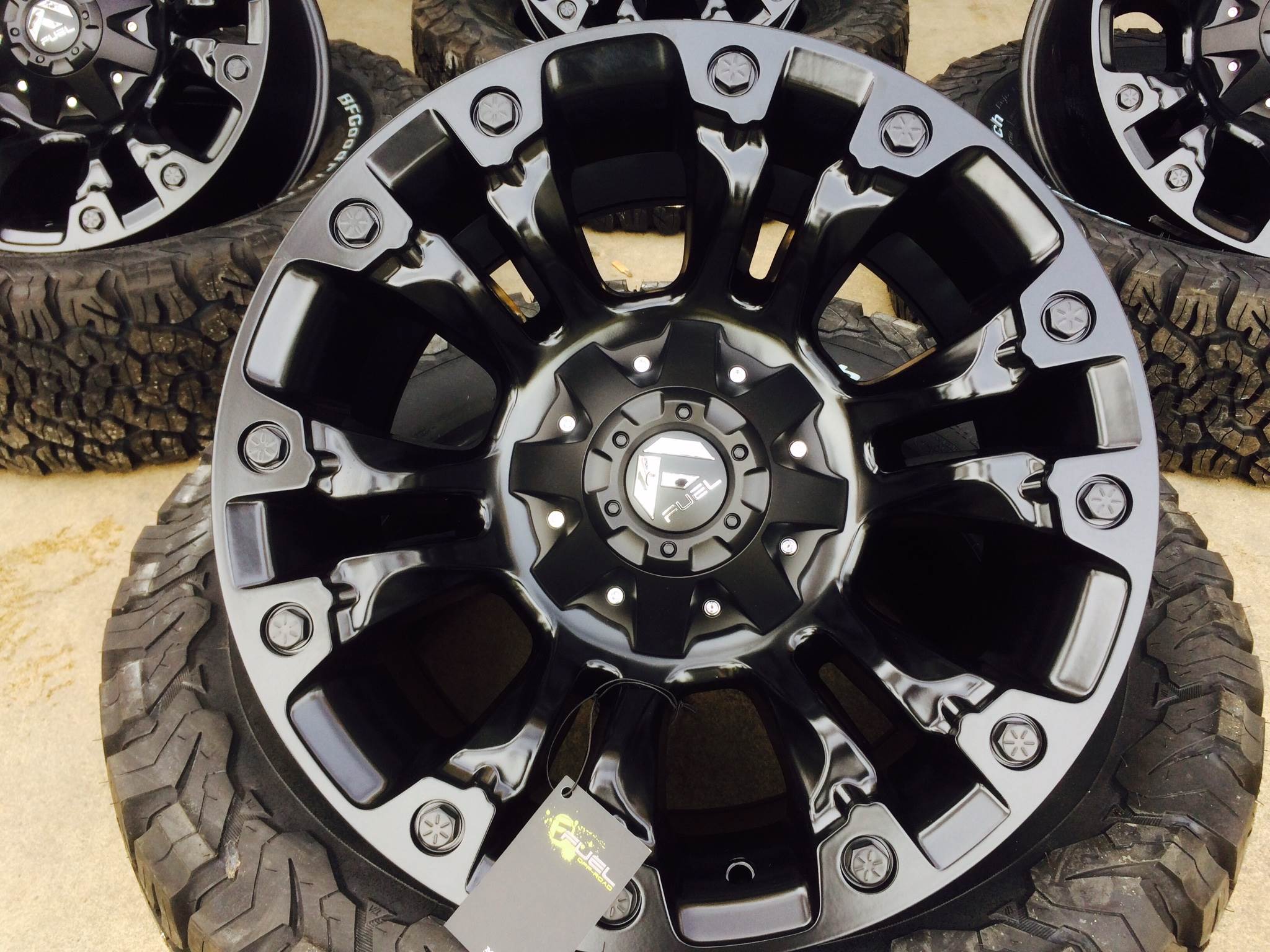 ล้อแท้ FUEL VAPOR ขอบ18 ลดราคาถูกที่สุด