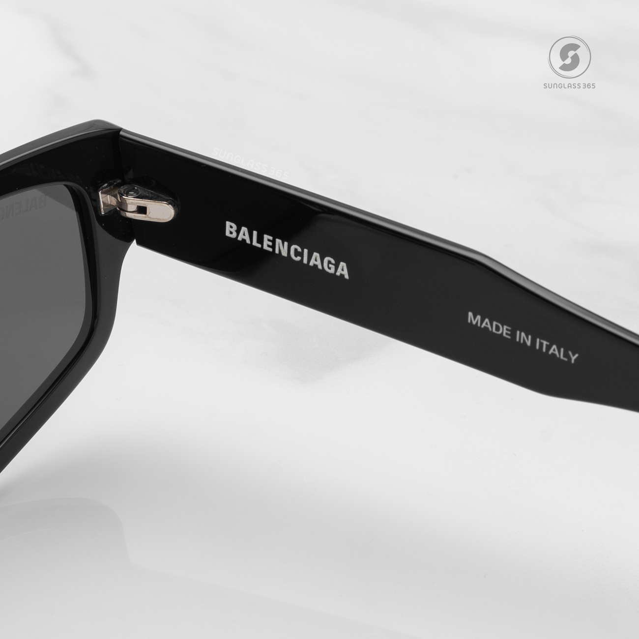 แว่นกันแดด Balenciaga BB0305S 001