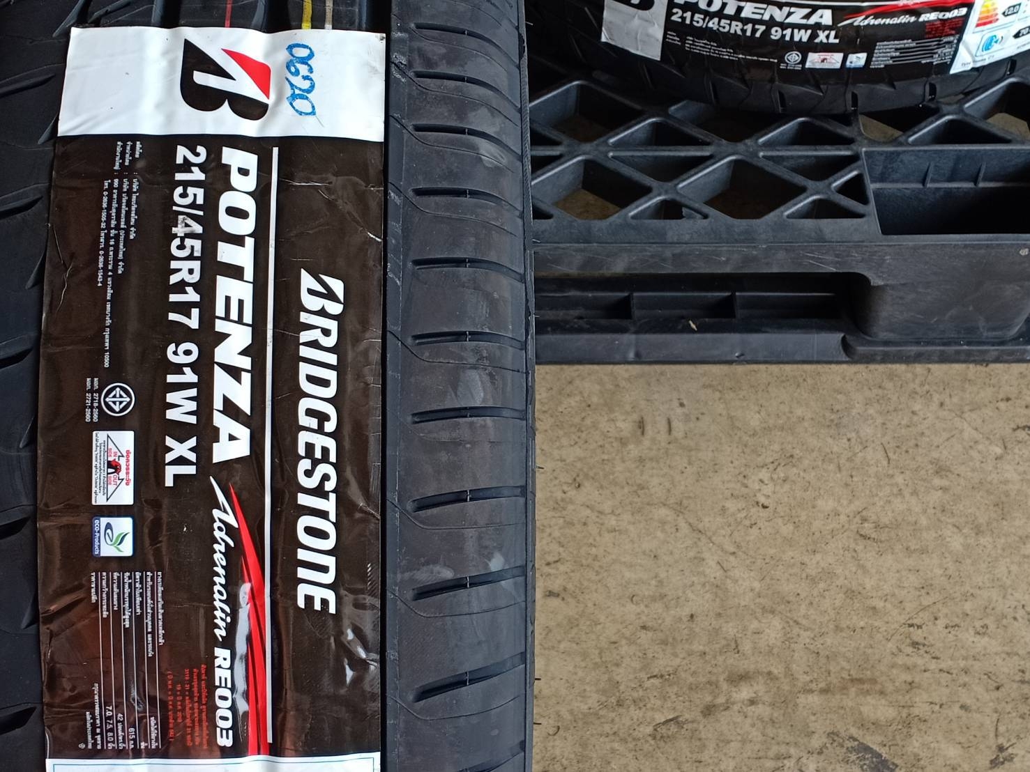 BRIDGESTONE 215/45R17 POTENZA RE003 ต้องการส่วนลดราคาพิเศษ กรุณาสอบถาม