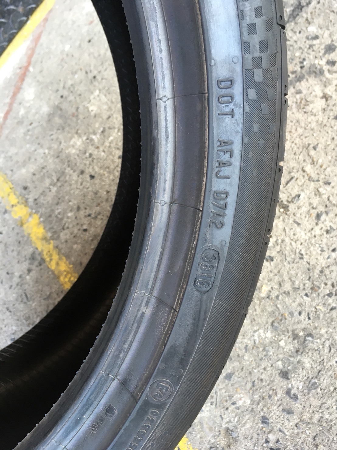 CONTINENTAL CONTACT6 CSC6 235/35-20 เส้น 7500 ปกติ 14000