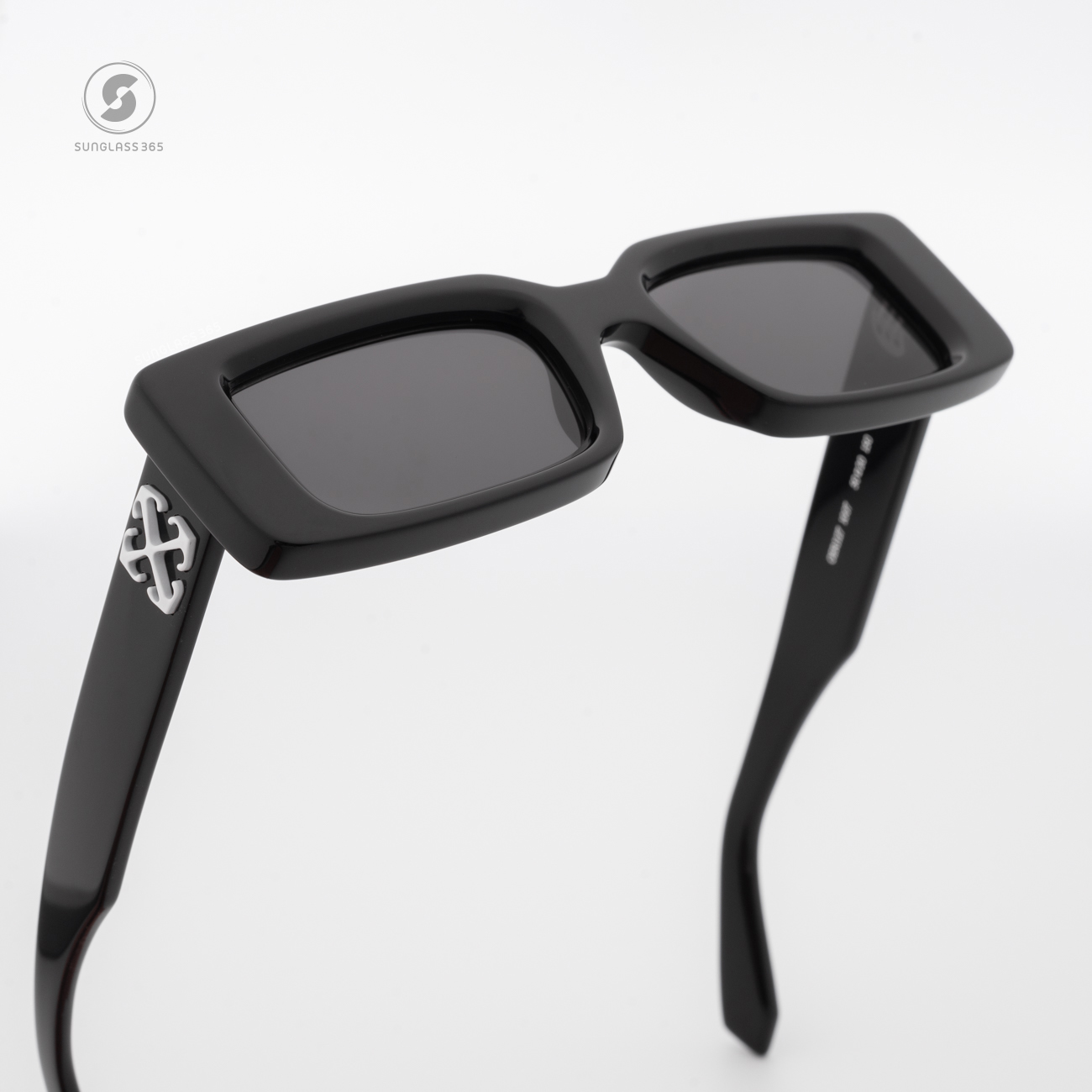 แว่นกันแดด Off-White OERI127 1007