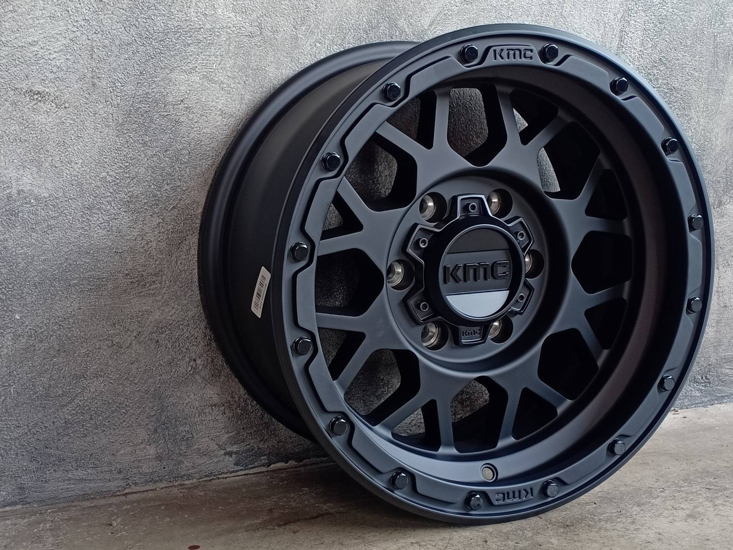KM535 16X8 6X139.7 -6 106.25 M-BLK