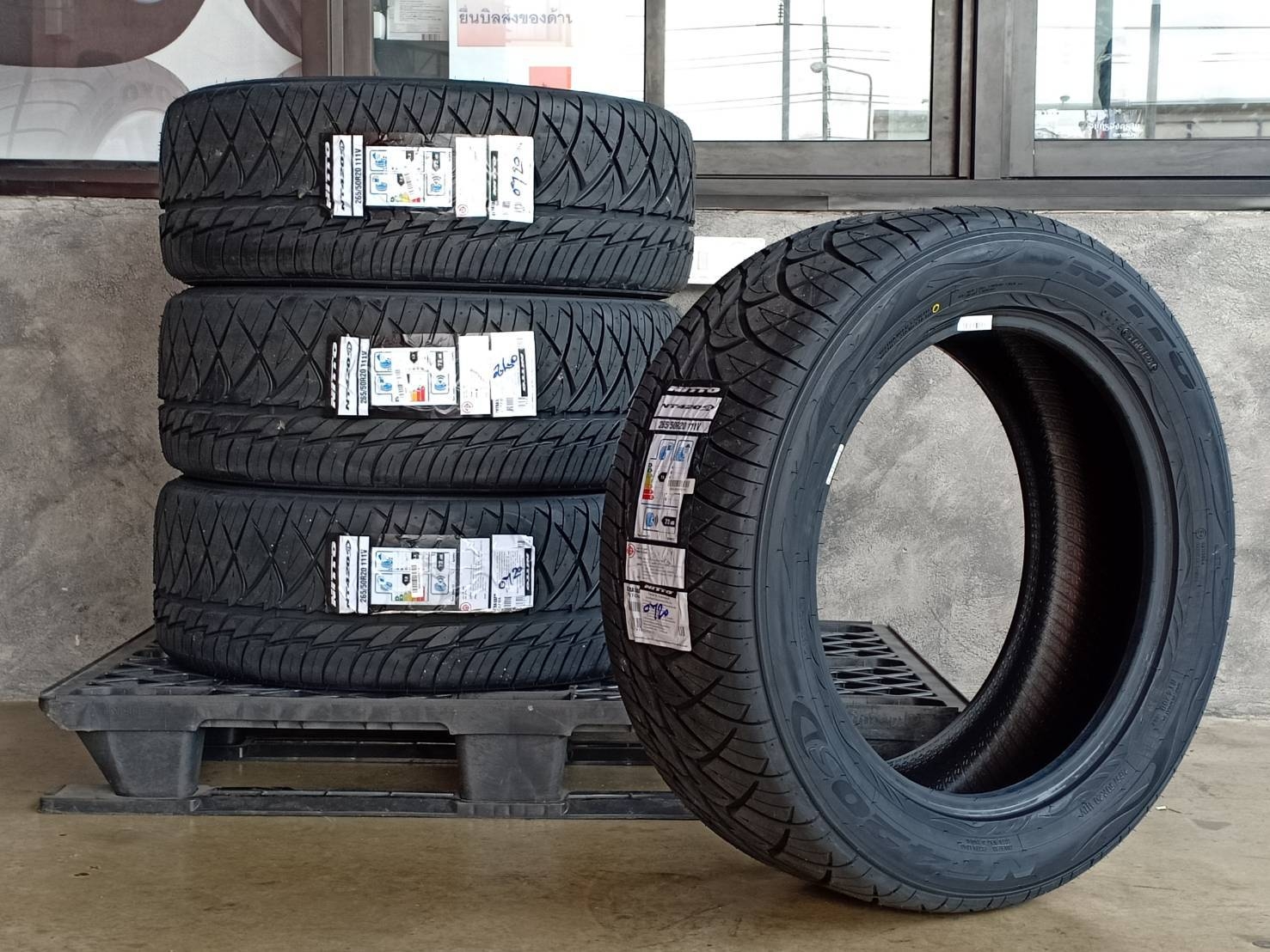 NITTO 265/50R20 NT420SD ต้องการส่วนลดราคาพิเศษ กรุณาสอบถาม