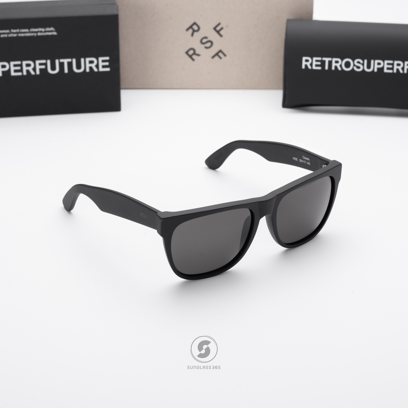 แว่นกันแดด SUPER SP W5E Classic Black Matte