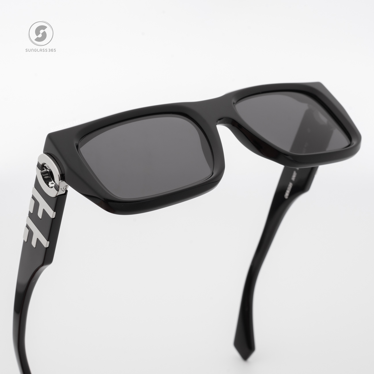 แว่นกันแดด Off-White OERI125 1007