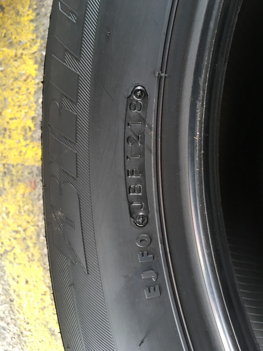 BRIDGESTONE HP SPORT 235/55-19 เส้น 8500 ปี18 ปกติ 11000