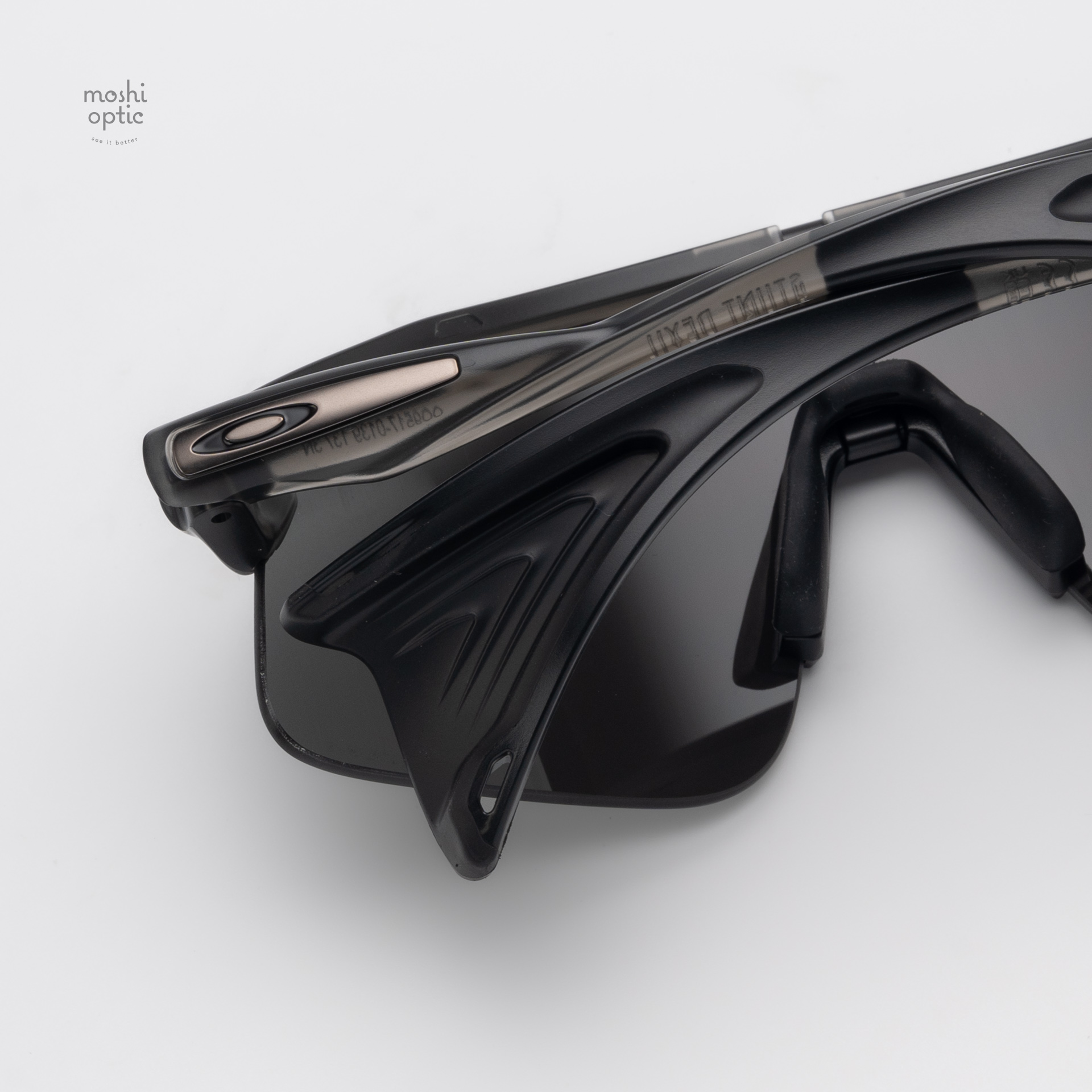 OAKLEY STUNT DEVIL OO9517-01 Grey Smoke Prizm Black