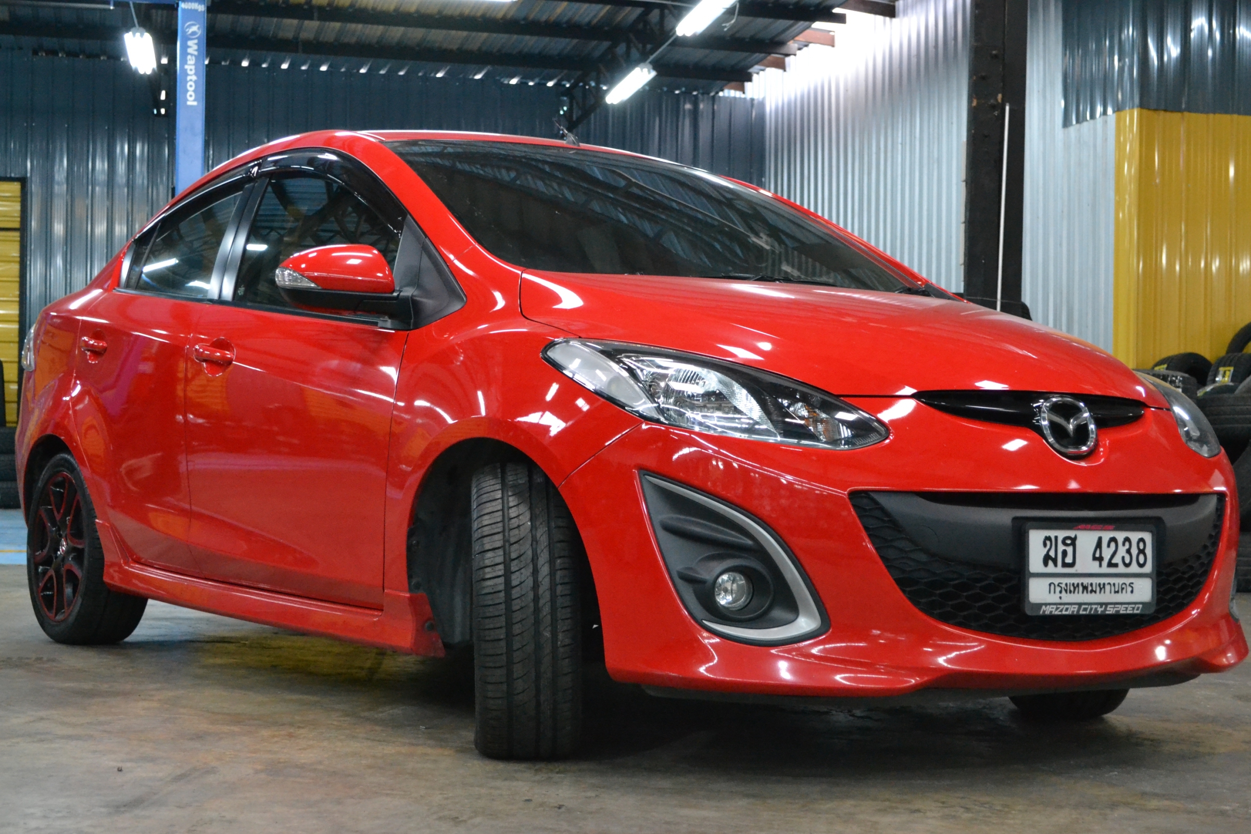 PIRELLI Cinturato P1 205/45-16 ราคาถูก ใส่ มาสด้า2