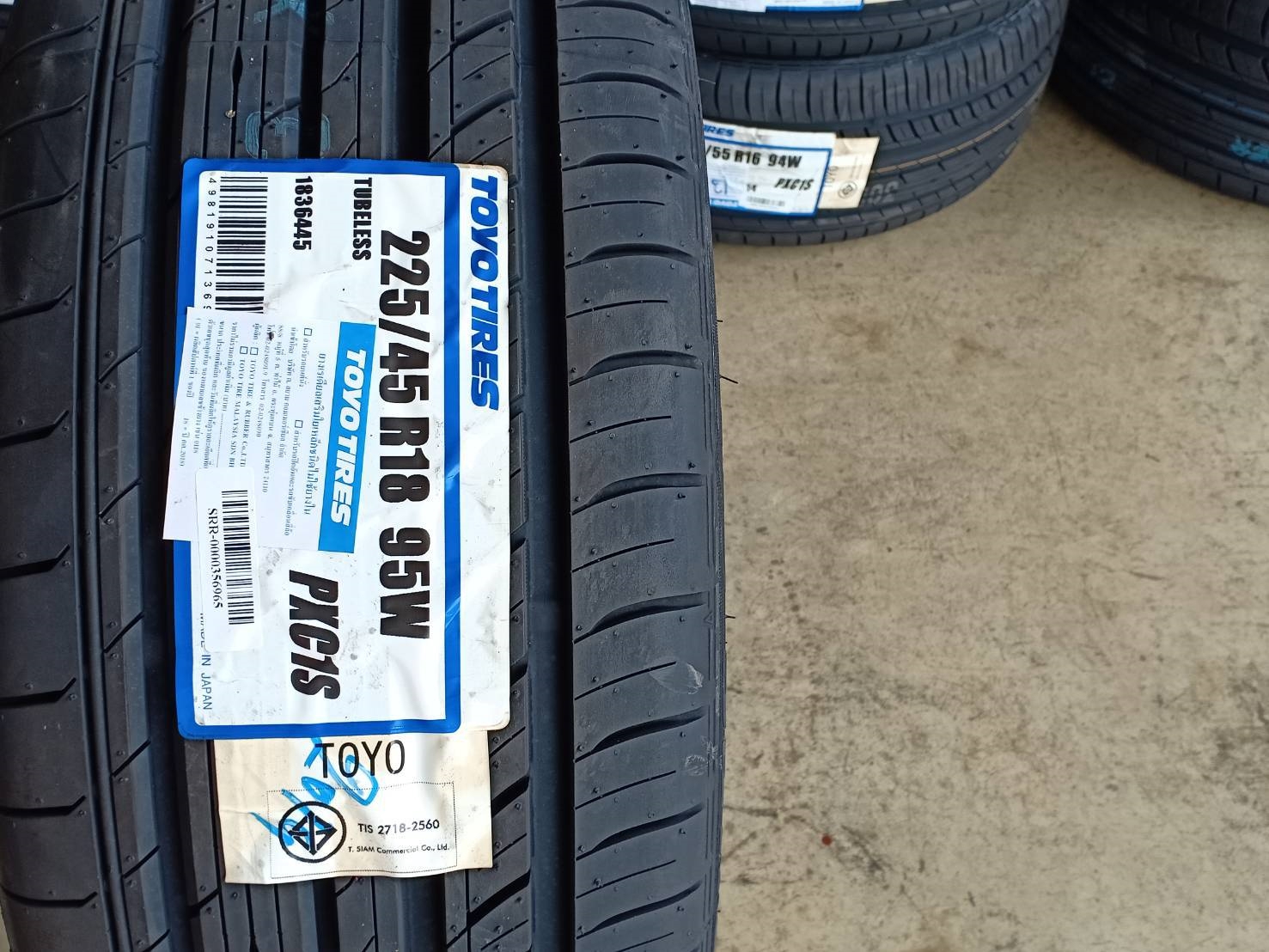TOYO C1S 225/45-18 ปี19 ลดราคา