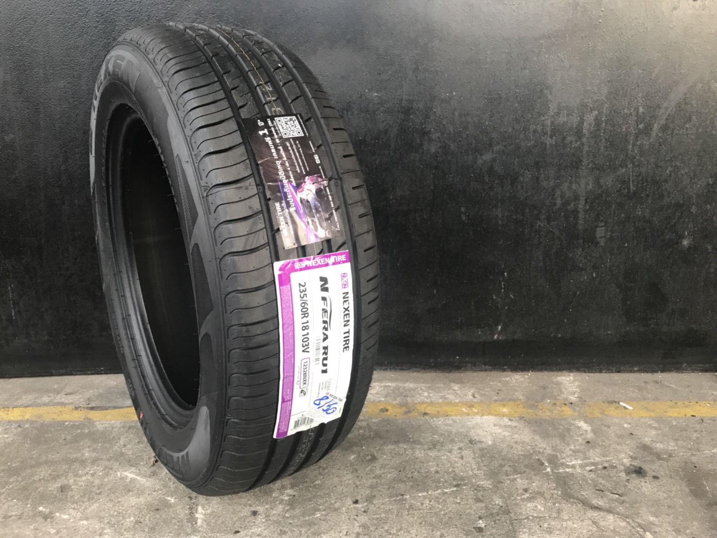 NEXEN RU1 235-60-18 เส้น 4500 ปี18
