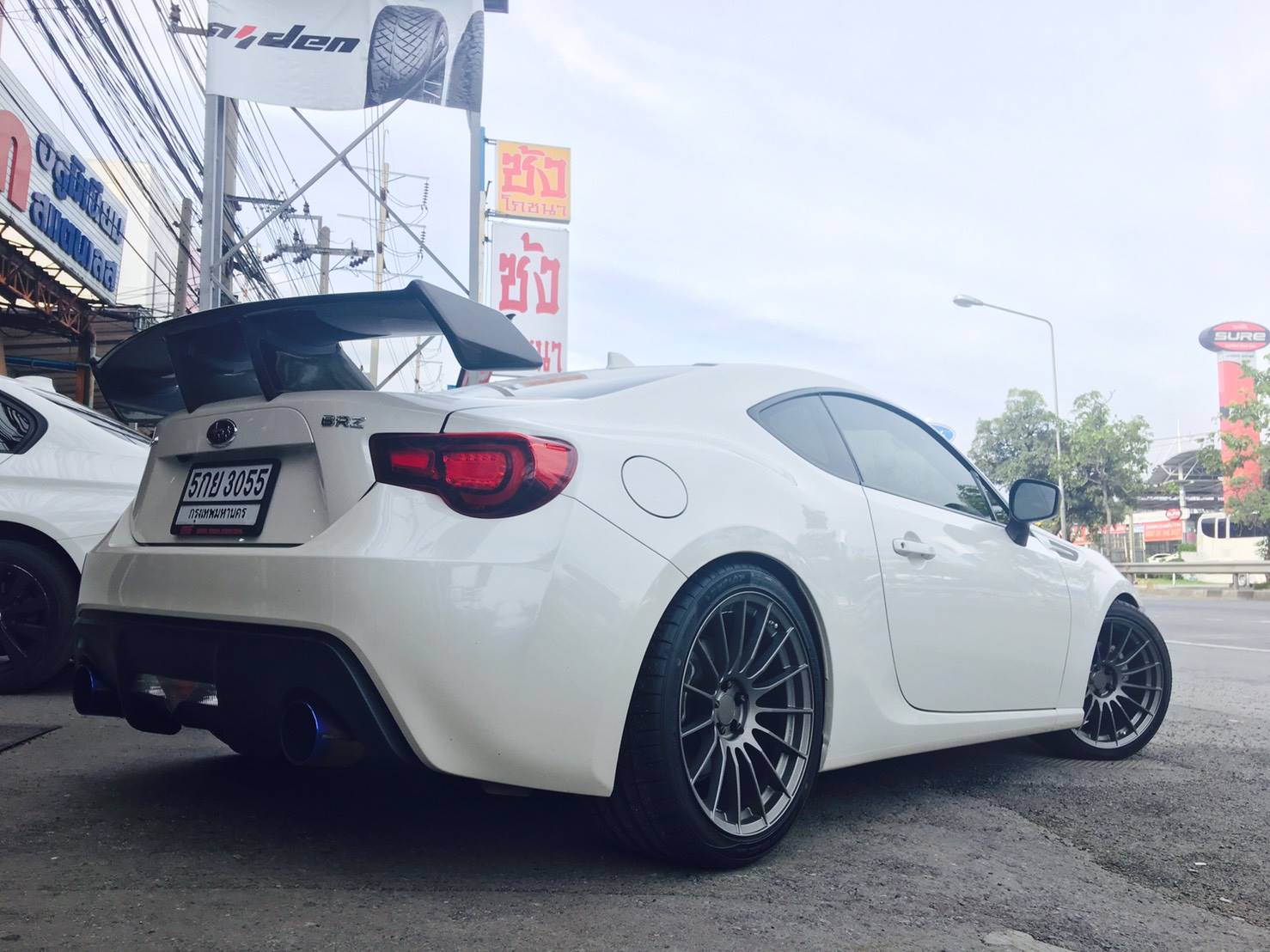 ยางใหม่ DUNLOP SPORTMAXX050+ 265/35-18 เส้น 6800 ปกติ 11000