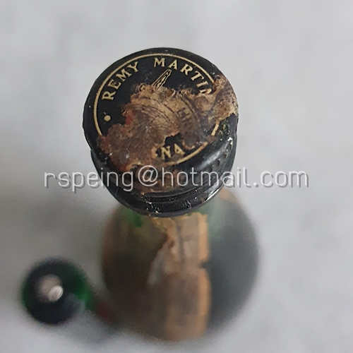 เหล้าขวดเล็ก เหล้าแท้ขวดแก้ว Remy Martin Fine Champagne Cognac V.S.O.P.