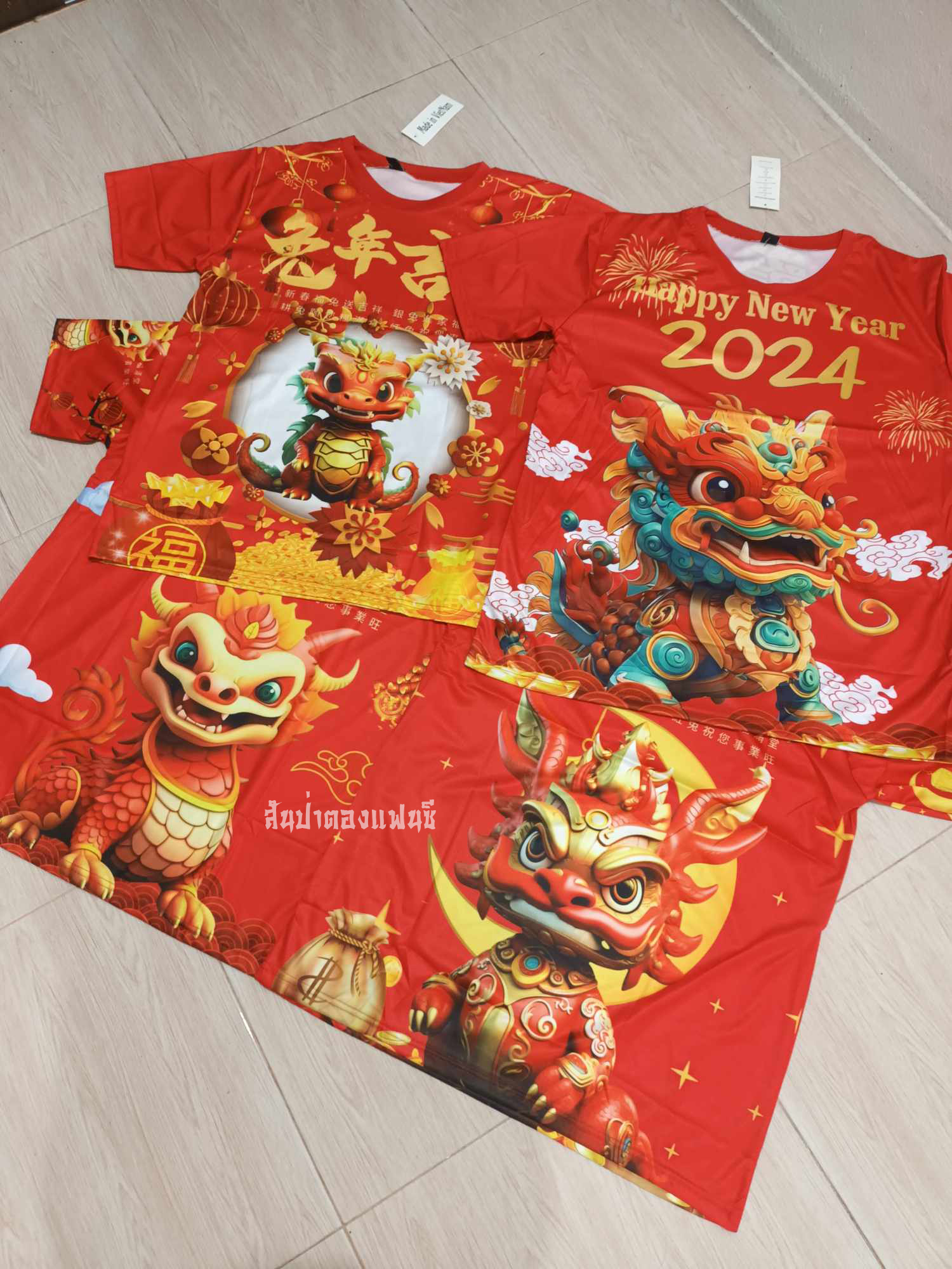 เสื้อยืดการฟิกลายตรุษจีน เสื้อยืดสีแดงปีใหม่ลายมังกร