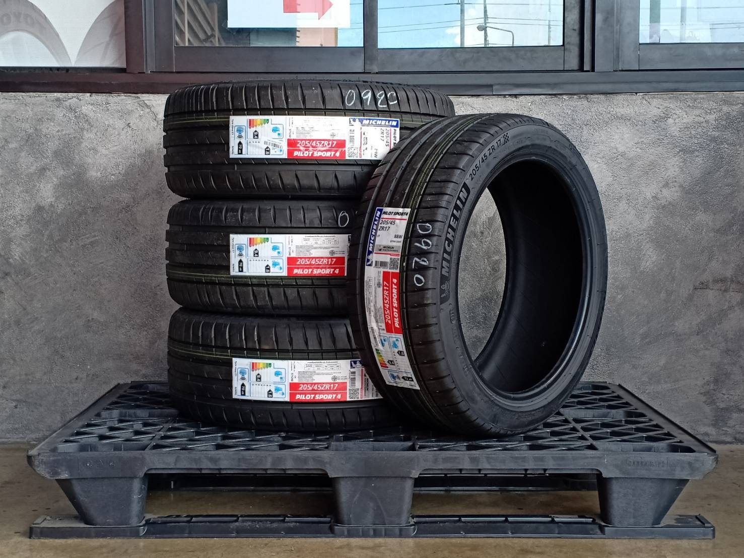 MICHELIN 205/45ZR17 PILOT SPORT 4ST 88W MADE IN THAILAND