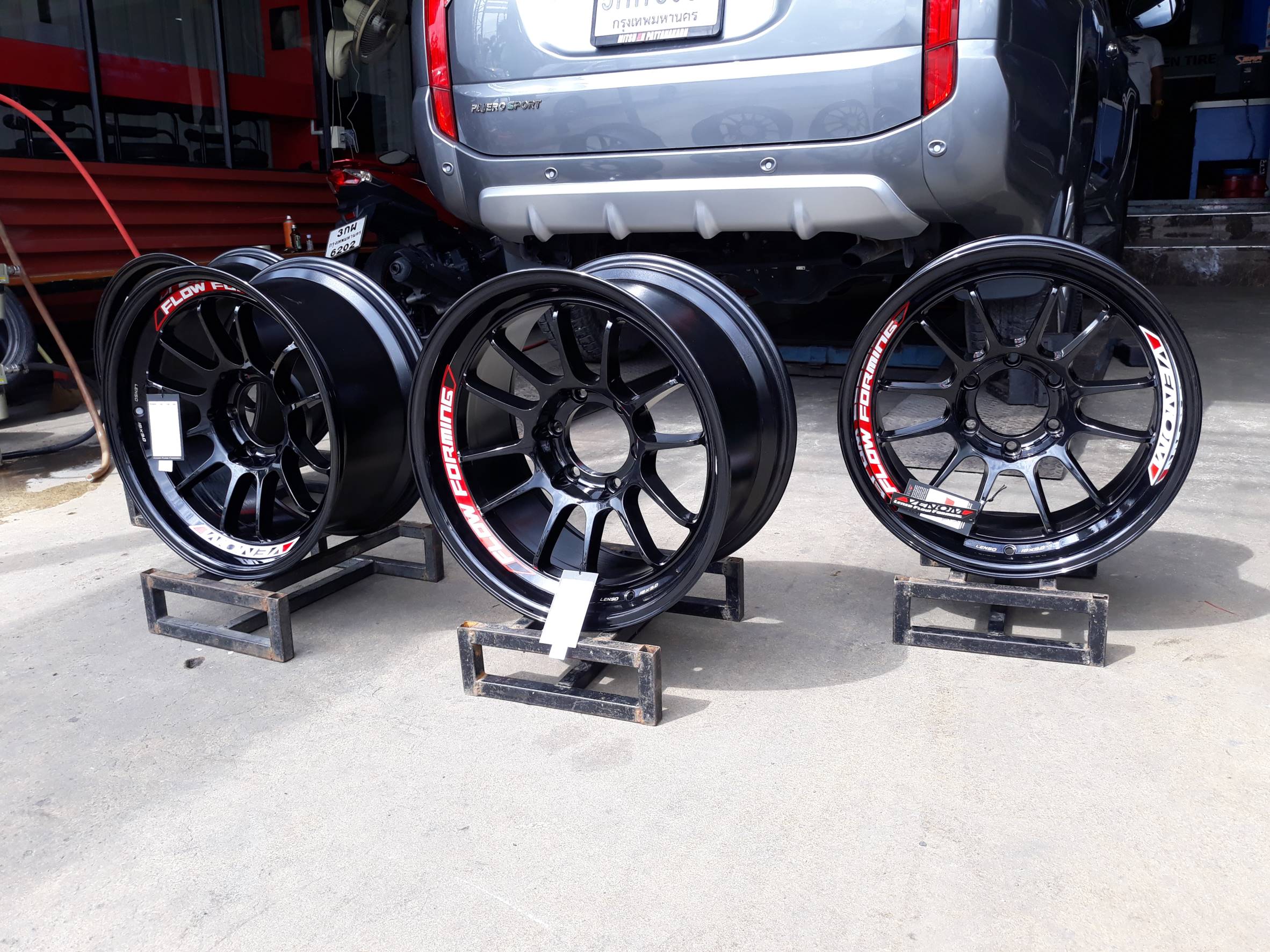 มาใหม่ LENSO : VENOM 5 ขอบ18 วง 7000 ปกติ 8500