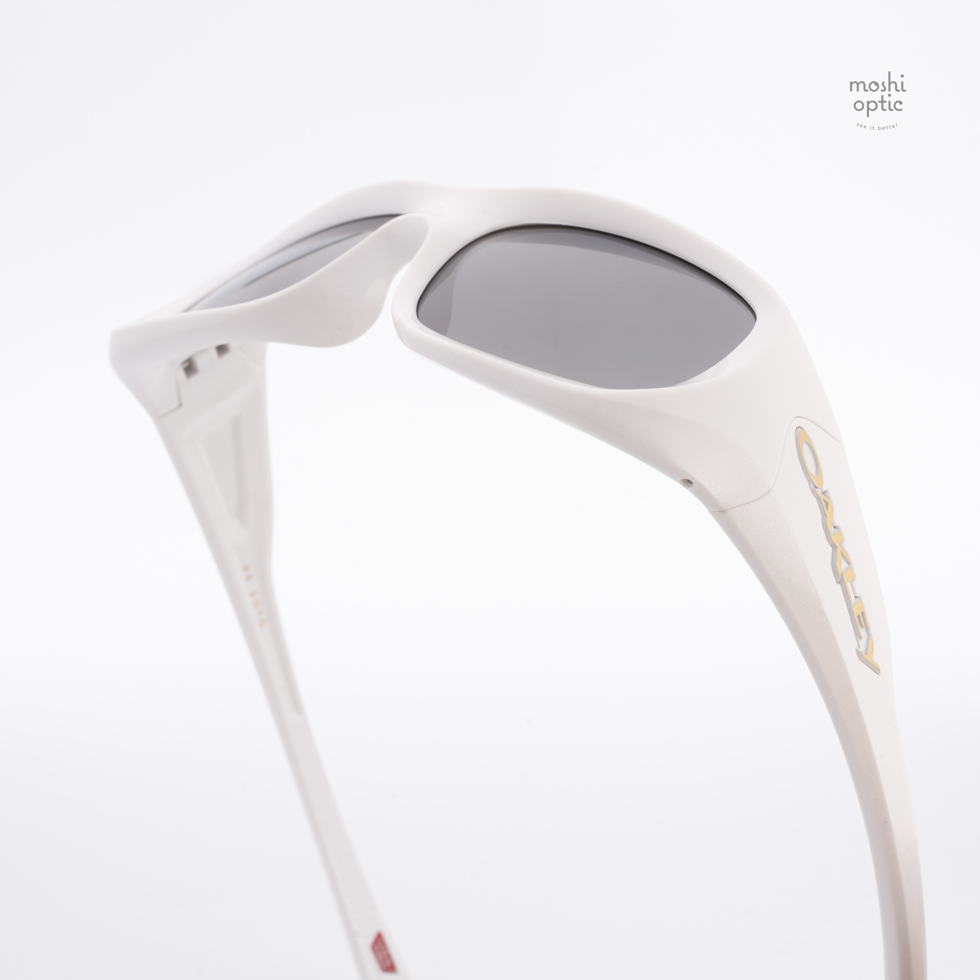Oakley De Soto OO9494-02 Pearl White Prizm Black