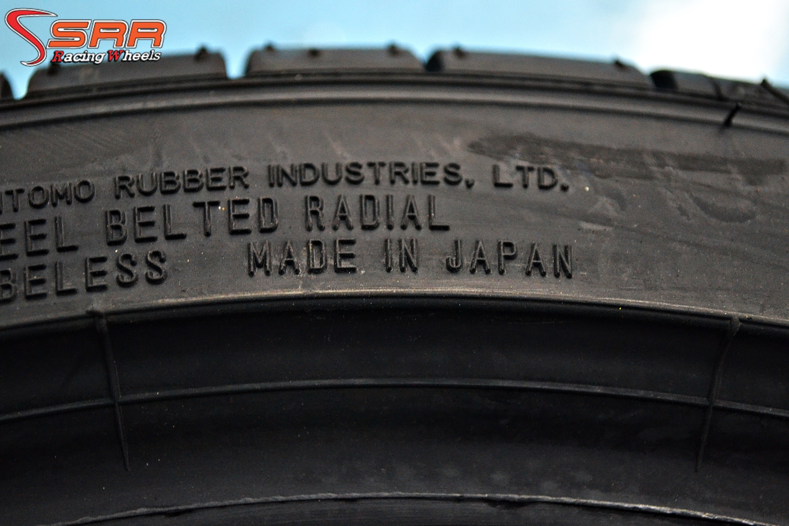 DUNLOP SPORT MAXX050+ 245/35-19 ราคาพิเศษ