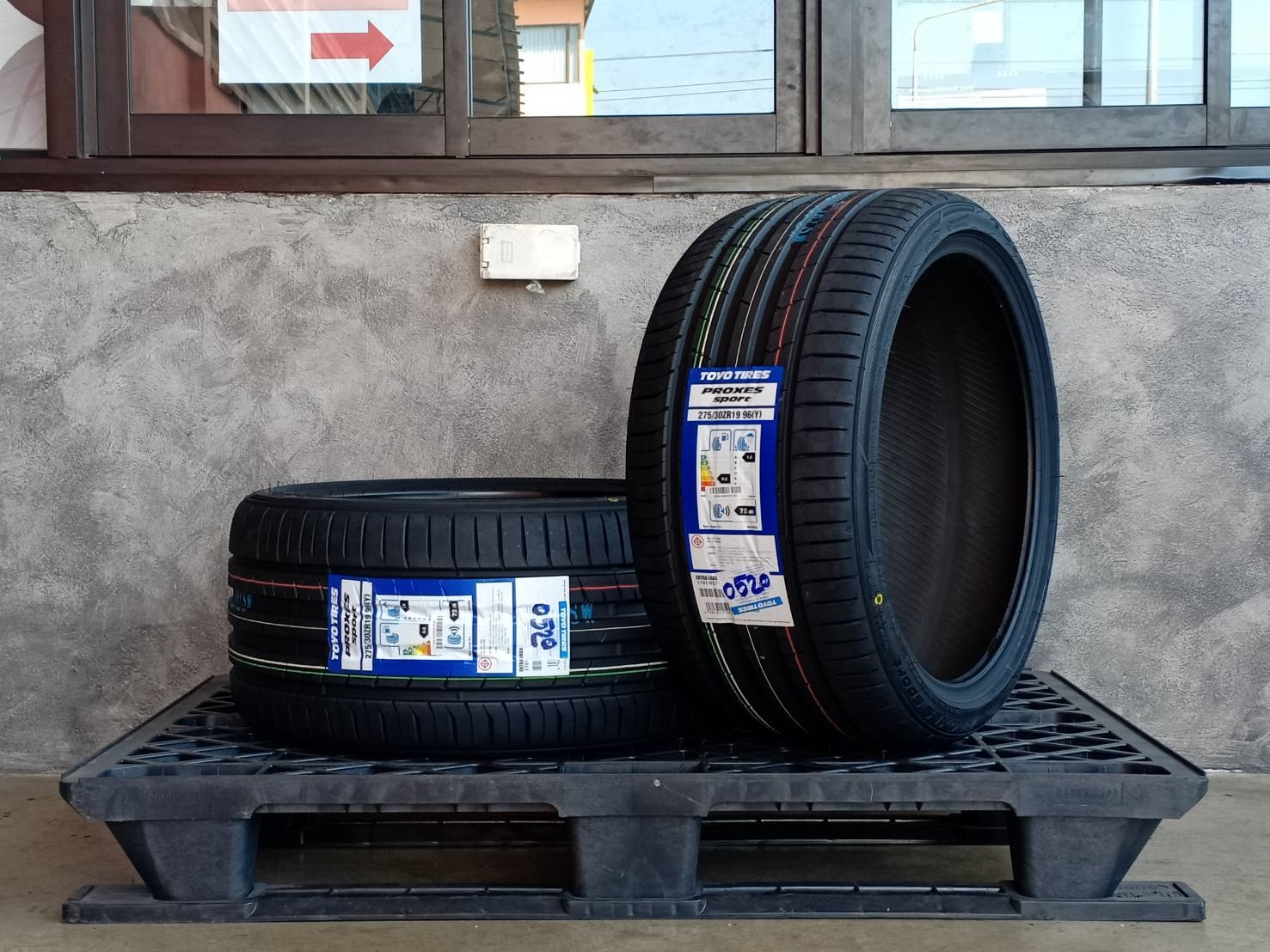 TOYO 275/30ZR19 PROXES SPORT 96Y MADE IN JAPAN