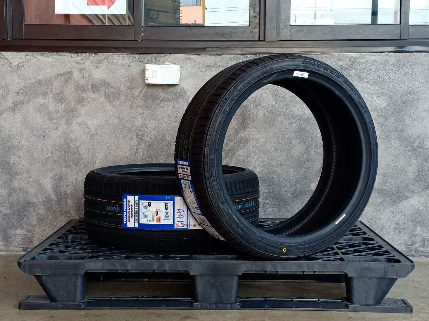 TOYO PROXES SPORT 235/35-19 ยางญี่ปุ่น ราคาพิเศษ