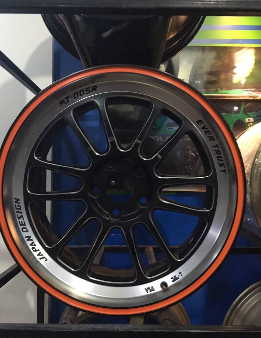 ล้อใหม่ทุกลายขอบ18 ชุด 9800 ปกติ 24000 บาท จำนวนจำกัด คลิ๊กชมเลย