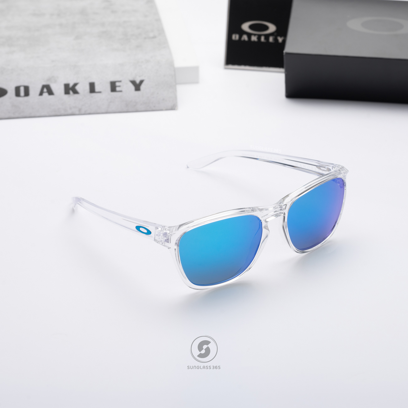 OAKLEY MANORBURN OO9479-06 Polished Clear Prizm Sapphire