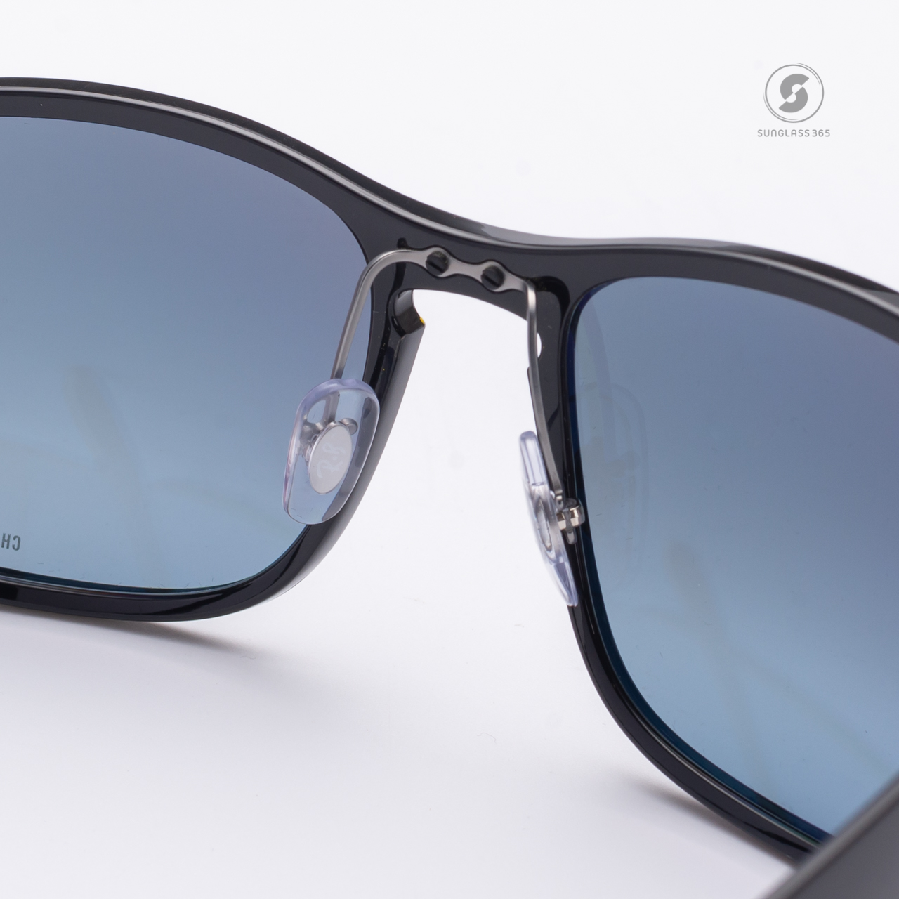 Ray-Ban RB4264 601/J0 Black Chomance Polarized Blue Mirror Gold Gradient