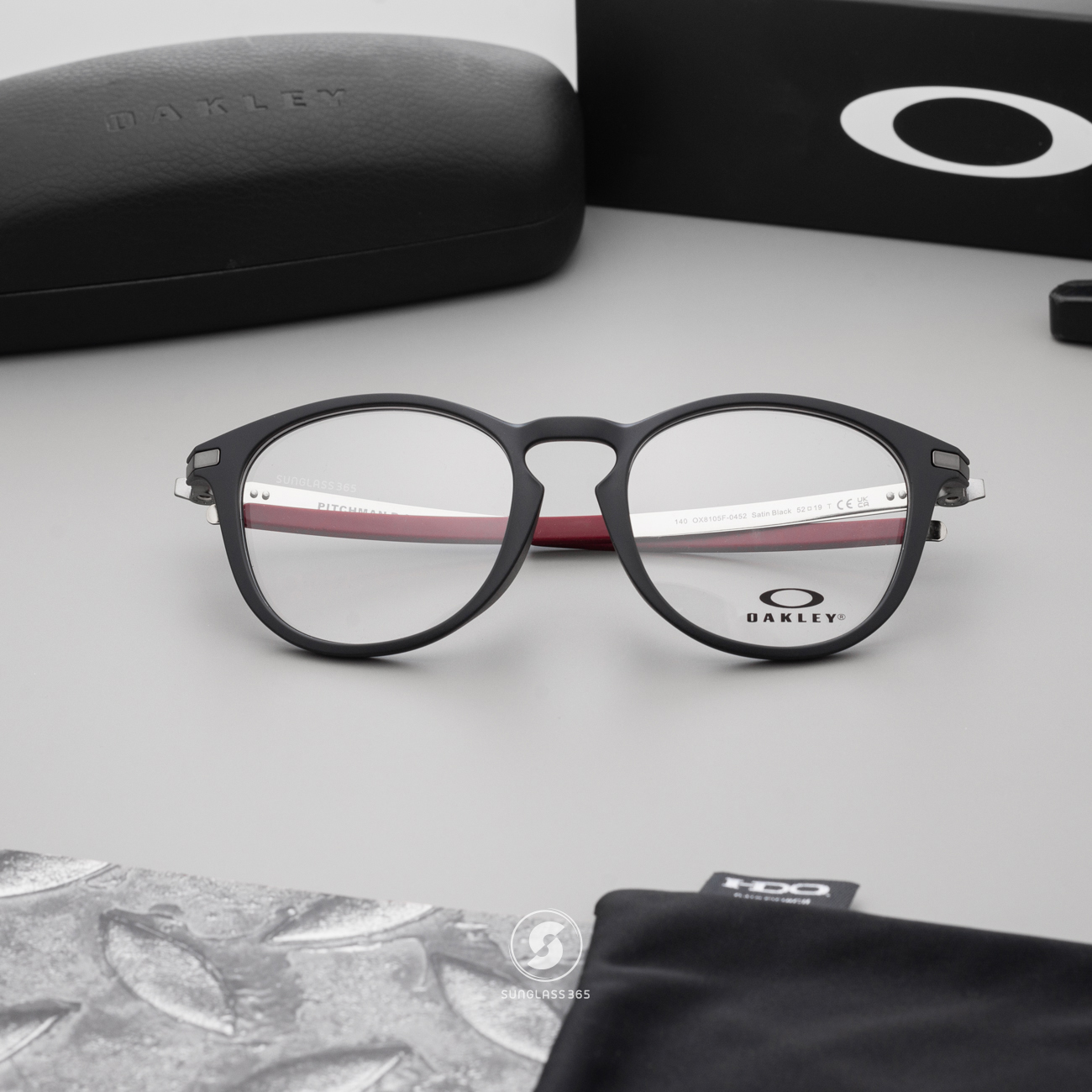 Oakley OX8105F-04 Pitchman R(A) Satin Black