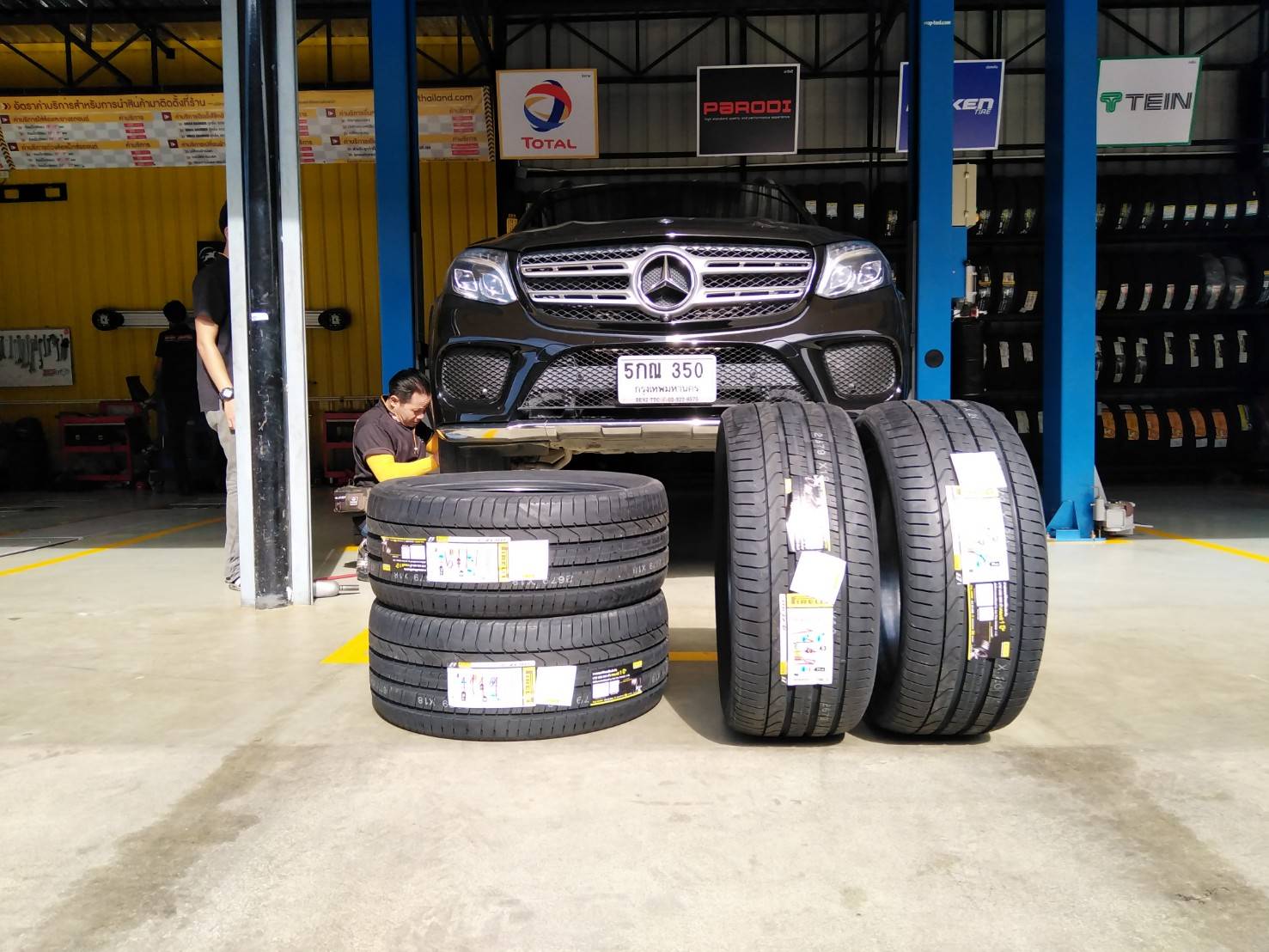 ยางใหม่ PIRELLI PZERO 295/40-21 ปี19 ราคาพิเศษ