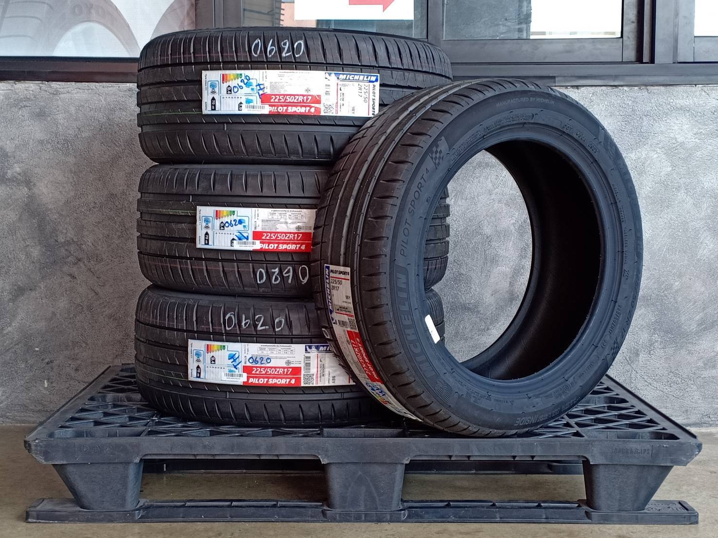 MICHELIN 225/50ZR17 PILOT SPORT 4ST 98Y MADE IN THAILAND