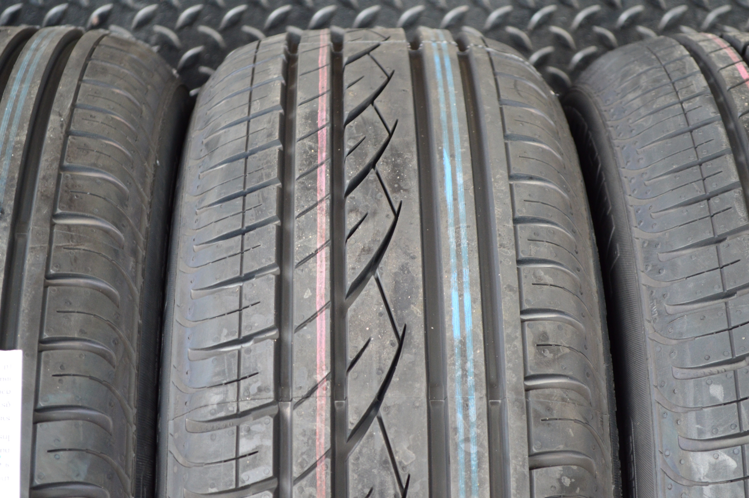 CONTINENTAL CONTACT SSR 205/55-16 เส้น 3500 ปกติ 7800 ปี16