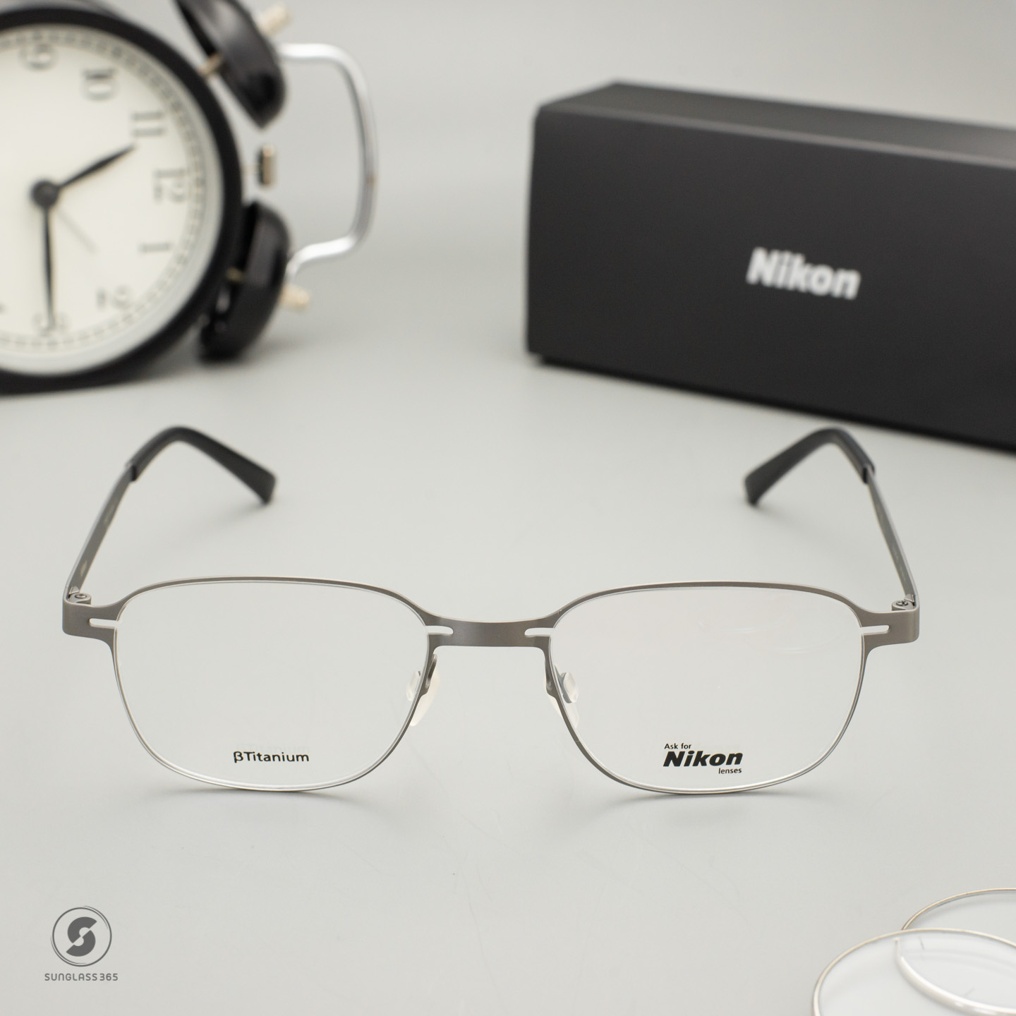 NIKON Frame SEAMLESS COLLECTION NP0006 084 Brushed Titanium