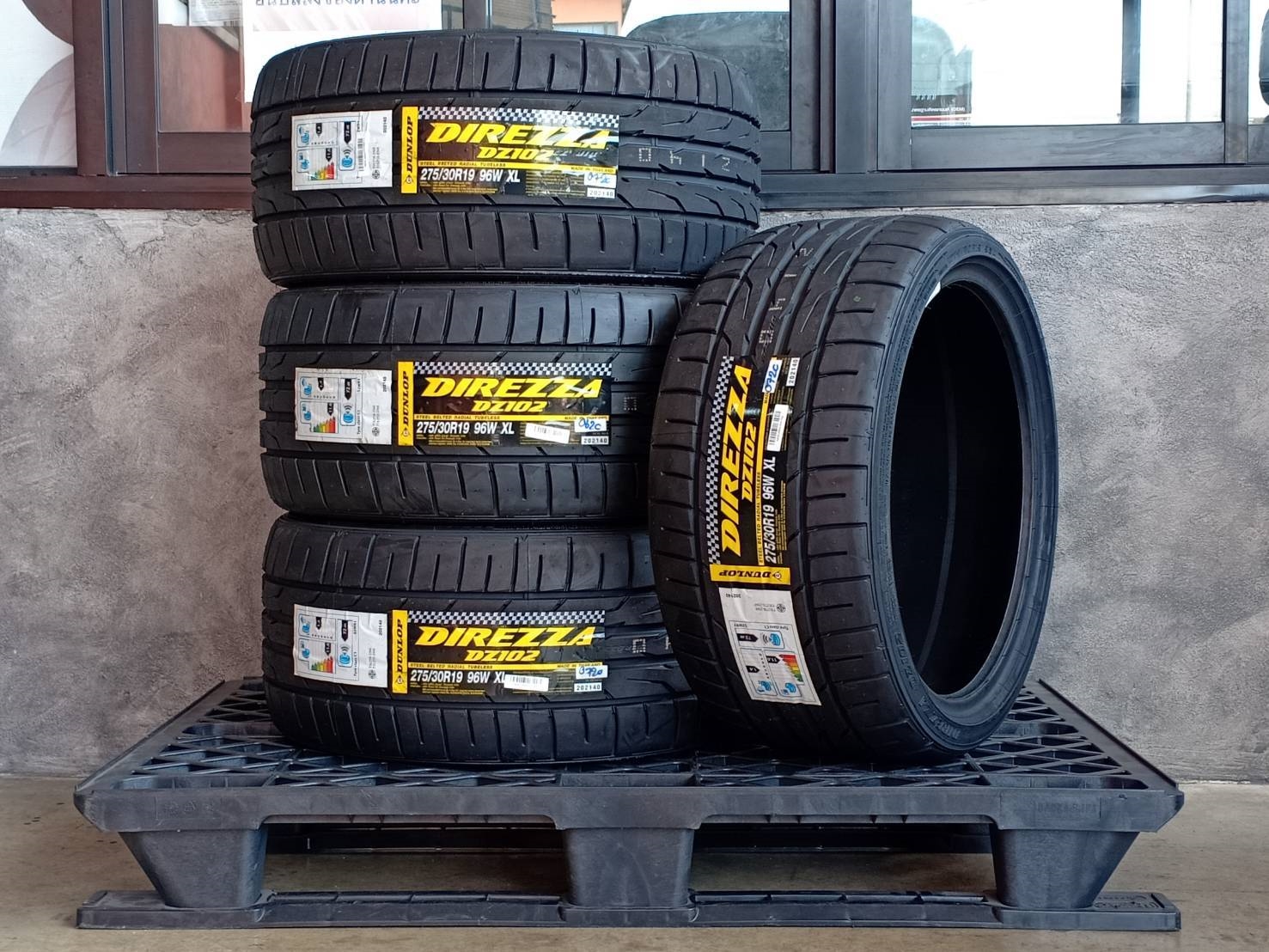 DUNLOP 275/30R19 DIREZZA DZ102 96W XL MADE IN THAILAND