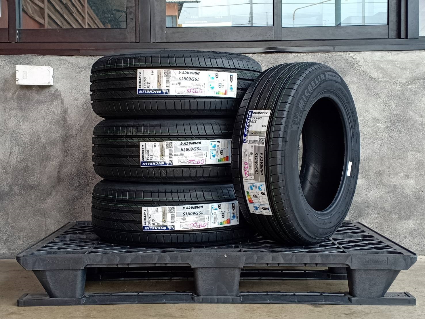 MICHELIN 195/60R15 PRIMACY 4ST 88V MADE IN THAILAND